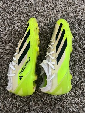 Soccer Cleats - Neon Yellow & Black